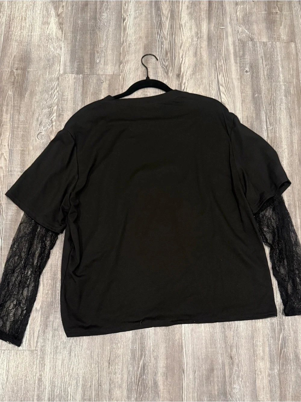 Black Lace Sleeve Tee - Picture 2 of 4